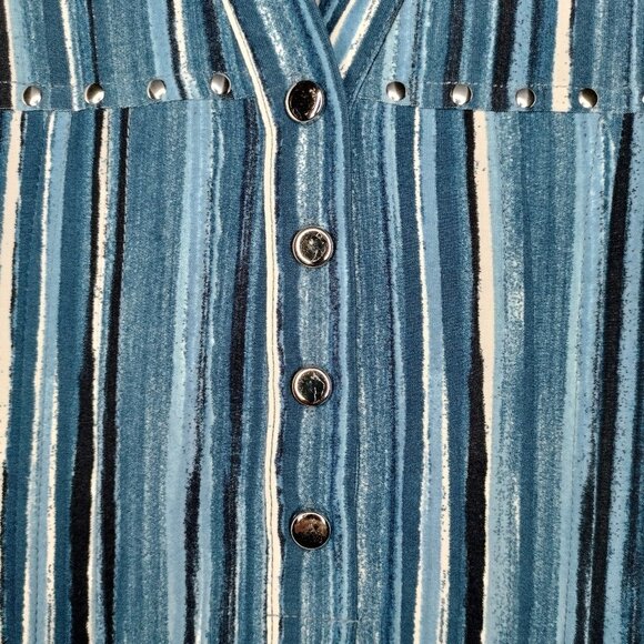 NWT Cocomo Plus Size 1X Blue Stripe Print Studded Pintuck 3/4 Sleeve Blouse Top - Picture 4 of 7